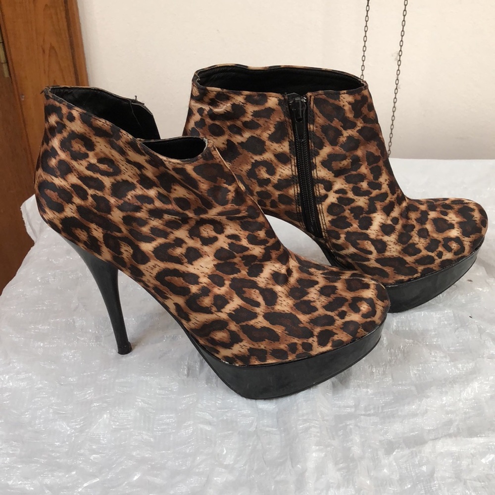 Leopard platform booties - Picture 2 of 7